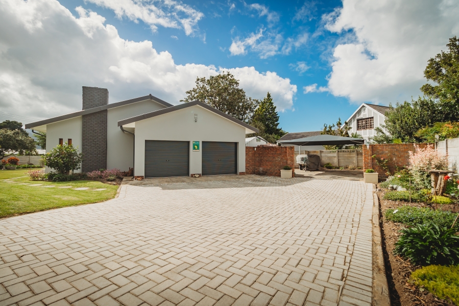 3 Bedroom Property for Sale in Denver Park Western Cape